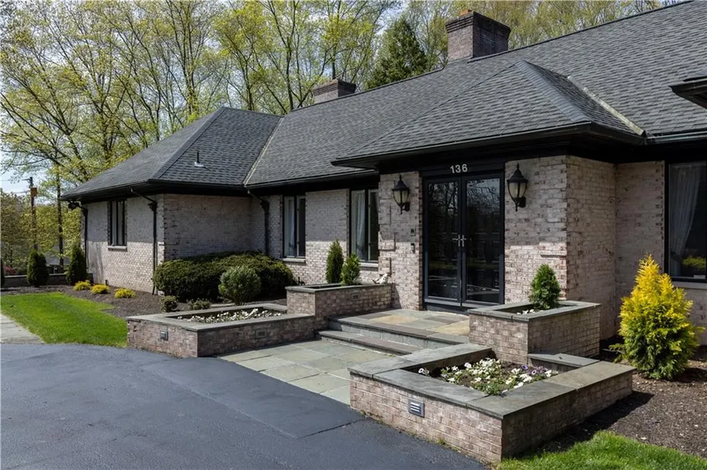 136 White Birch Circle Scituate RI 02831