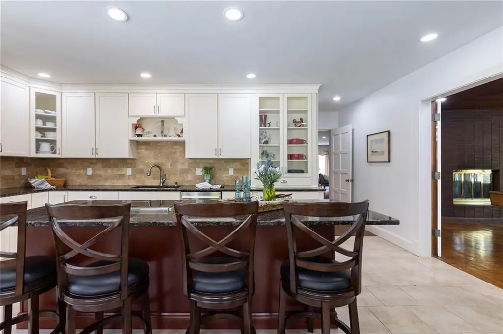 136 White Birch Circle Scituate RI 02831