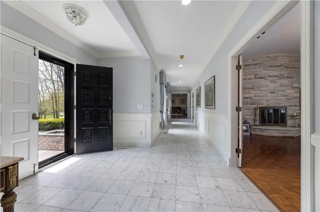 136 White Birch Circle Scituate RI 02831
