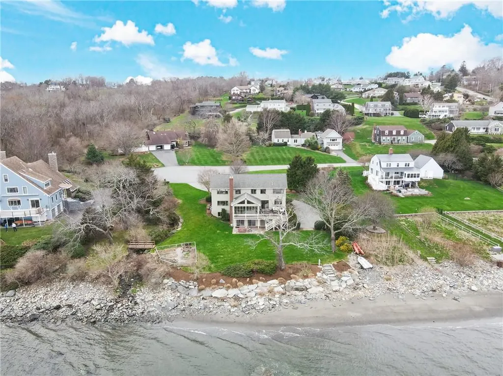 54 Oliver Hazard Perry Road Portsmouth RI 02871