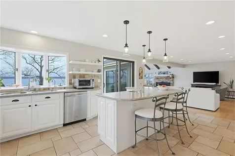 54 Oliver Hazard Perry Road Portsmouth RI 02871