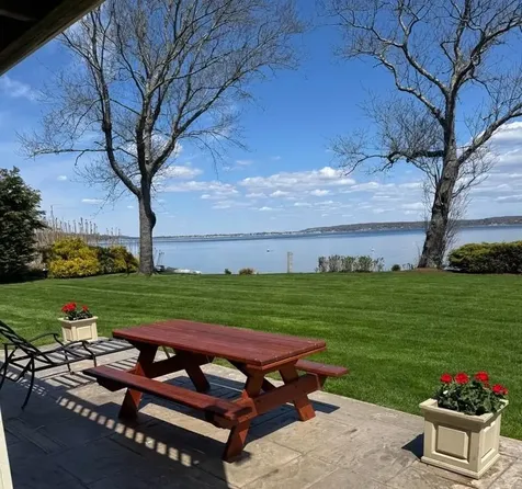 54 Oliver Hazard Perry Road Portsmouth RI 02871