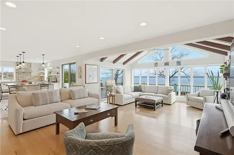 54 Oliver Hazard Perry Road Portsmouth RI 02871