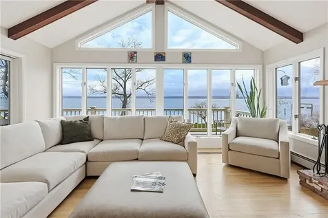 54 Oliver Hazard Perry Road Portsmouth RI 02871