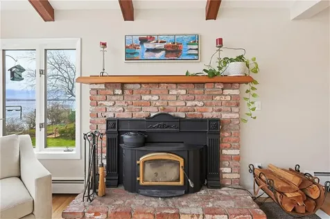 54 Oliver Hazard Perry Road Portsmouth RI 02871