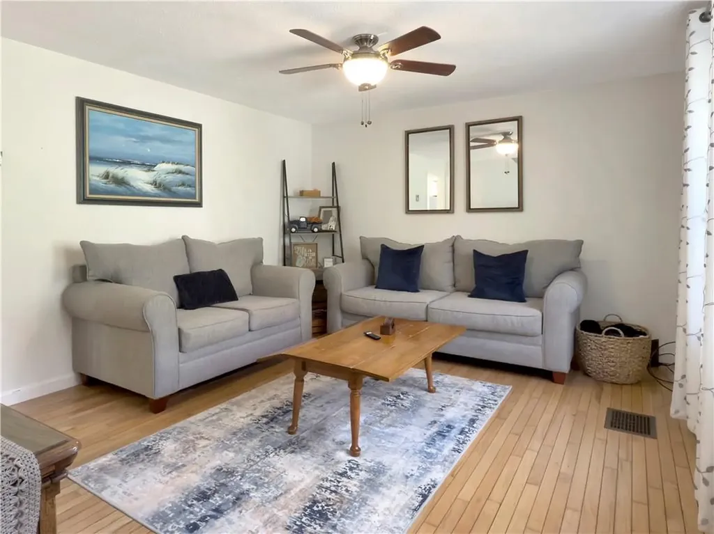 89 Narrow Lane Charlestown RI 02813
