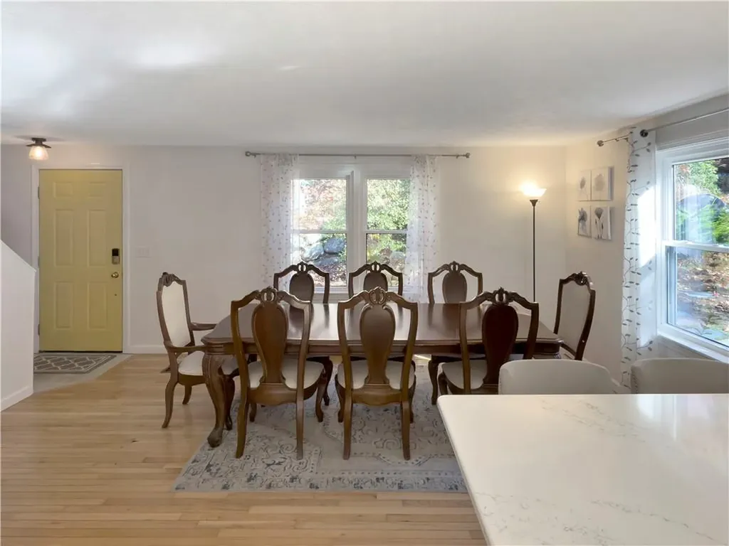 89 Narrow Lane Charlestown RI 02813