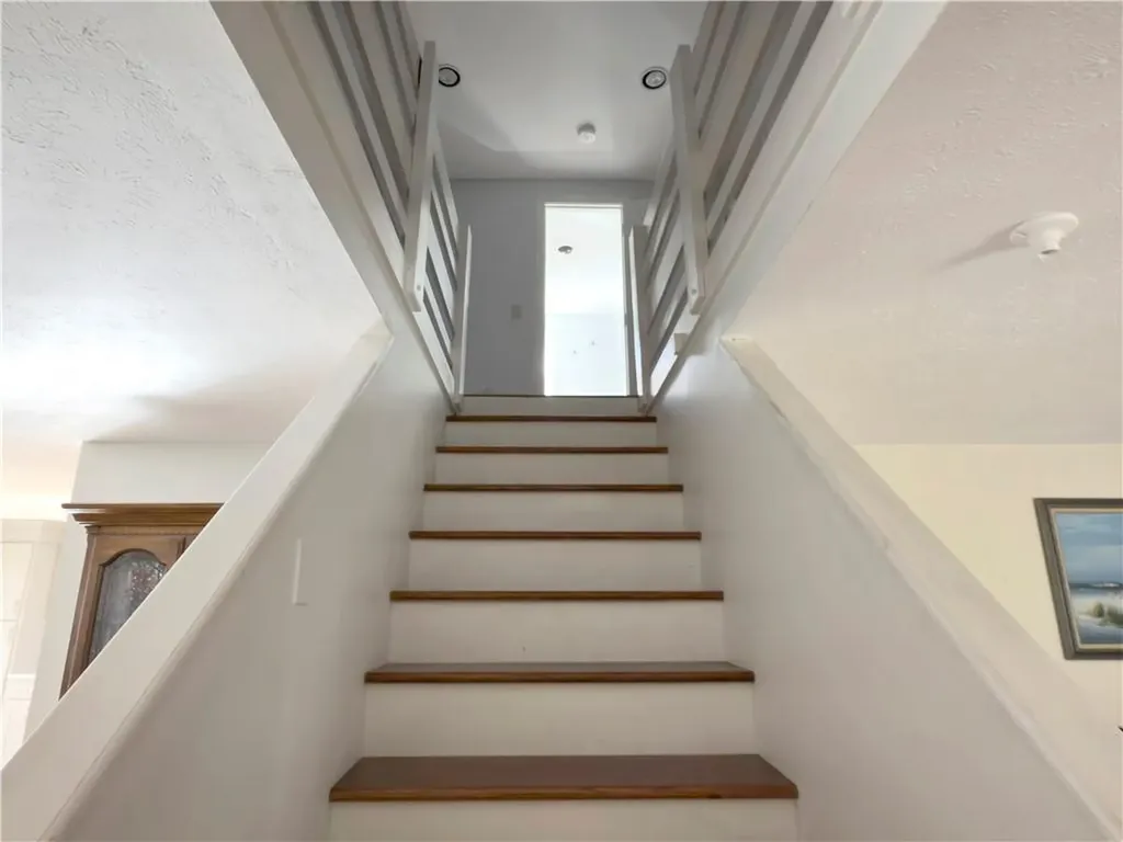 89 Narrow Lane Charlestown RI 02813