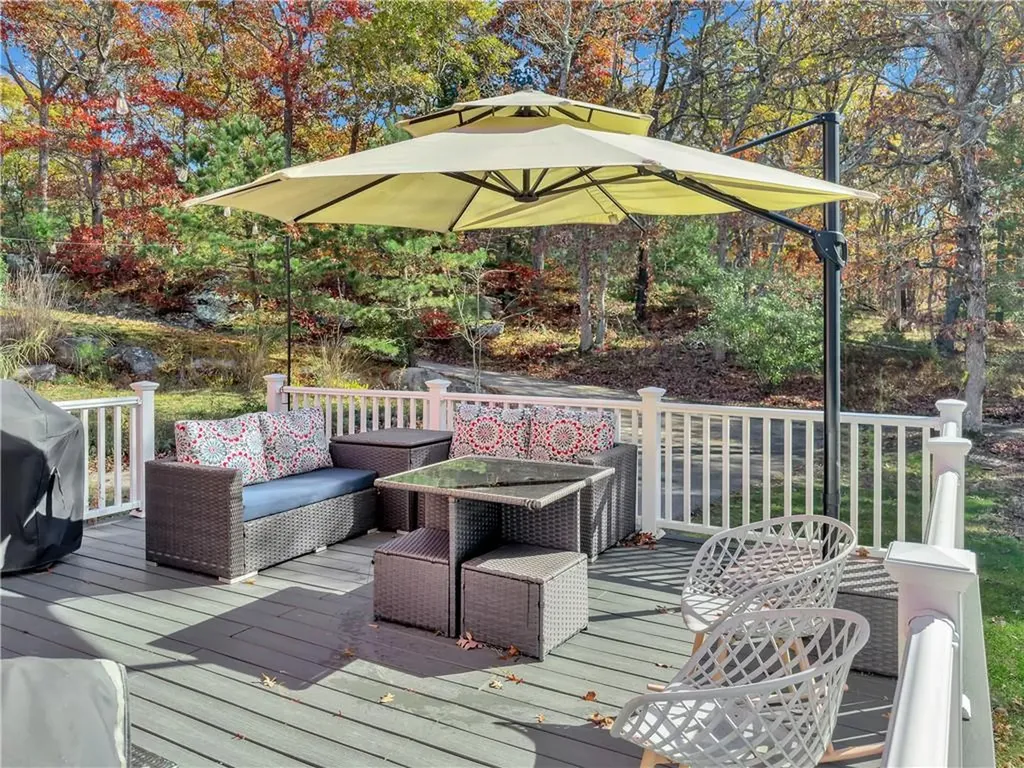 89 Narrow Lane Charlestown RI 02813