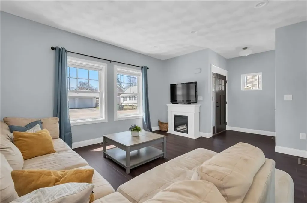 222 Pettaconsett Avenue Warwick RI 02888
