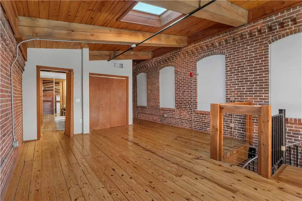 407 Pine Street Providence RI 02903