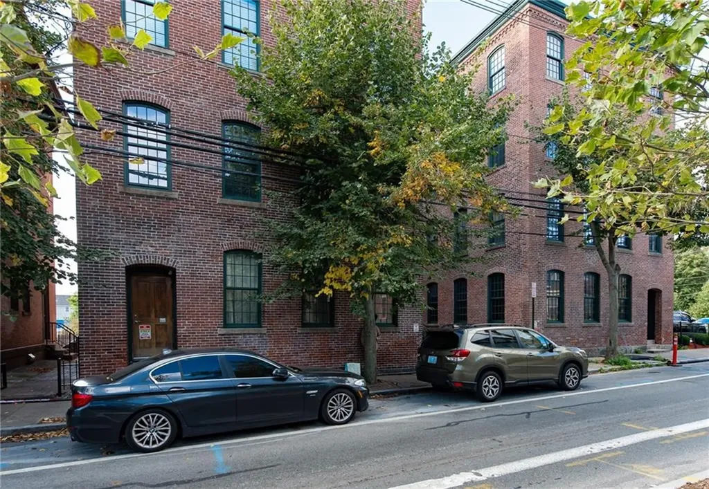 407 Pine Street Providence RI 02903