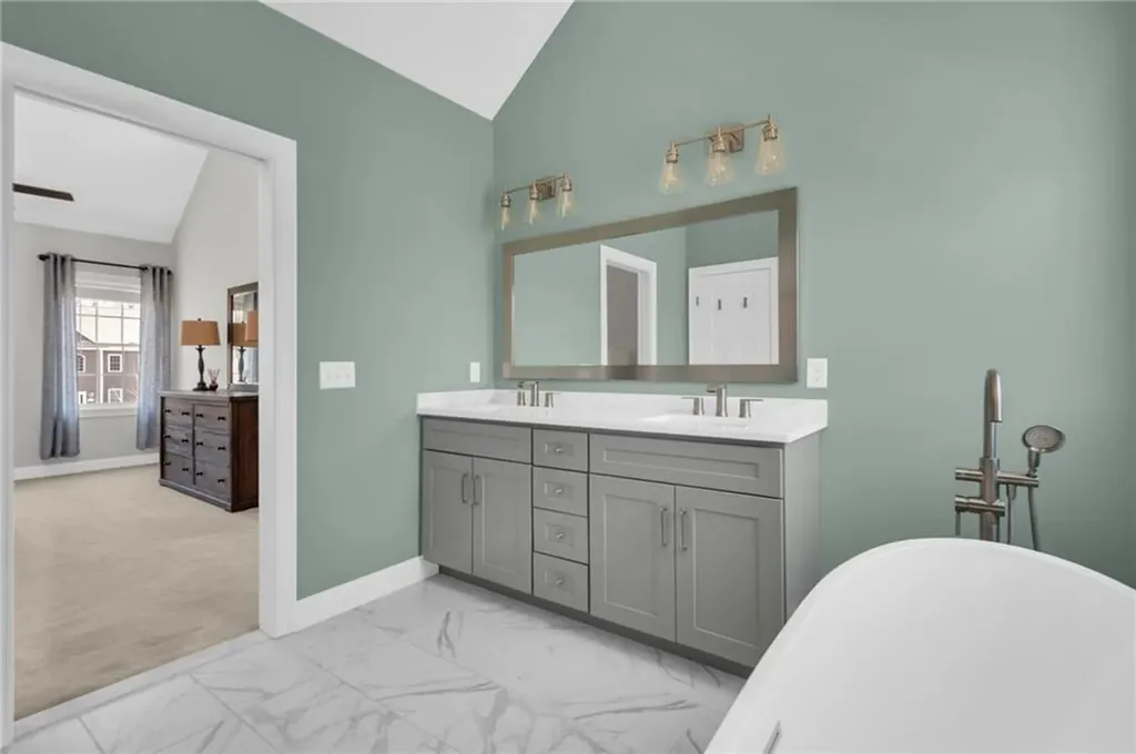 4 Kelsey Eden Way Cumberland RI 02864