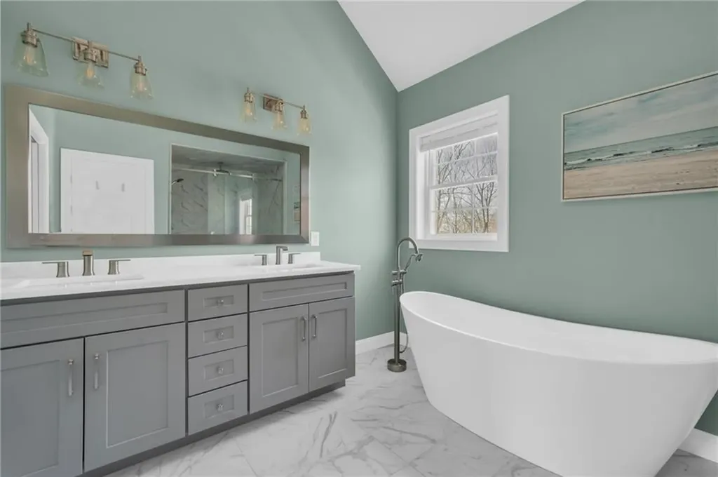 4 Kelsey Eden Way Cumberland RI 02864