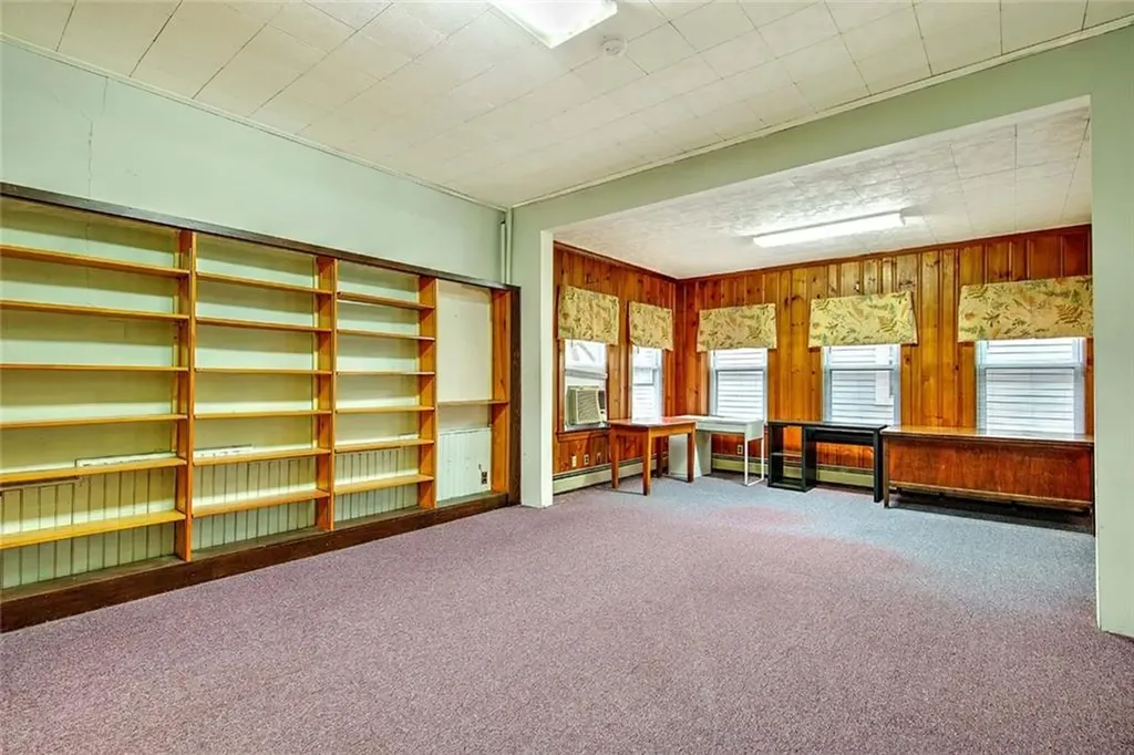 159 Earle Street Woonsocket RI 02895