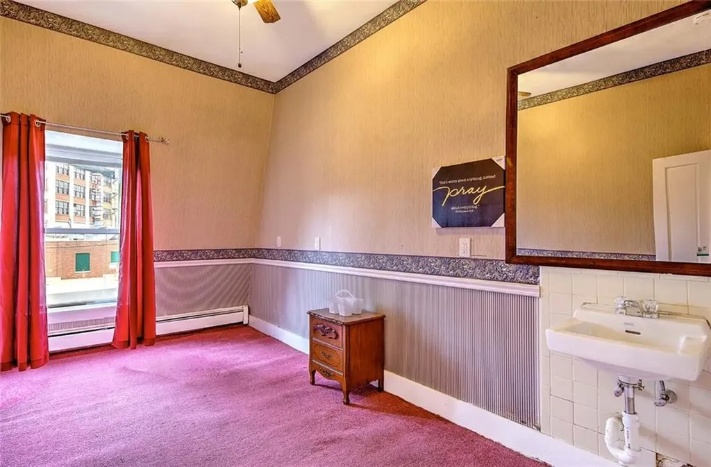 159 Earle Street Woonsocket RI 02895