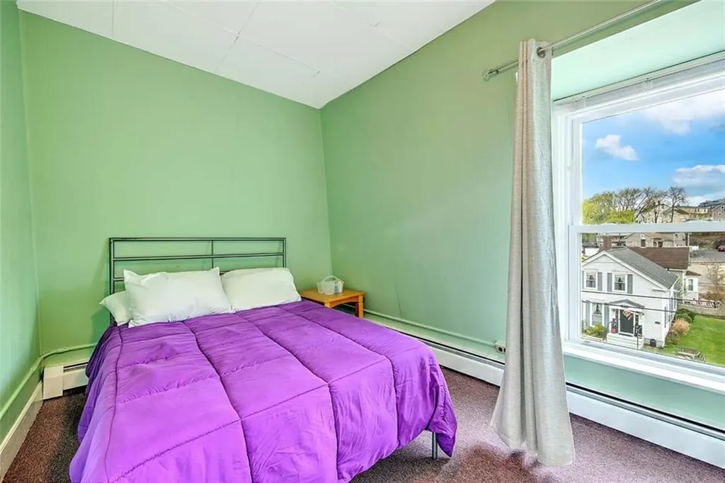 159 Earle Street Woonsocket RI 02895