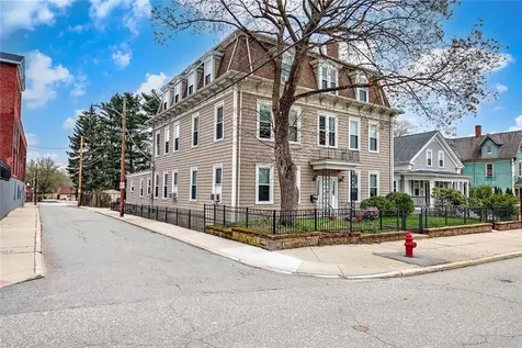 159 Earle Street Woonsocket RI 02895