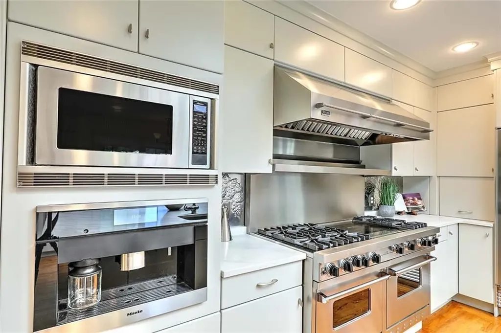 750 Elmgrove Avenue Providence RI 02906