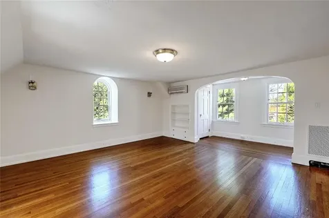 750 Elmgrove Avenue Providence RI 02906
