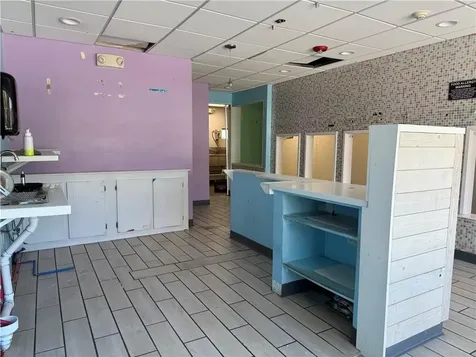 2160 Broad Street Cranston RI 02905