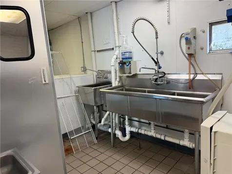2160 Broad Street Cranston RI 02905