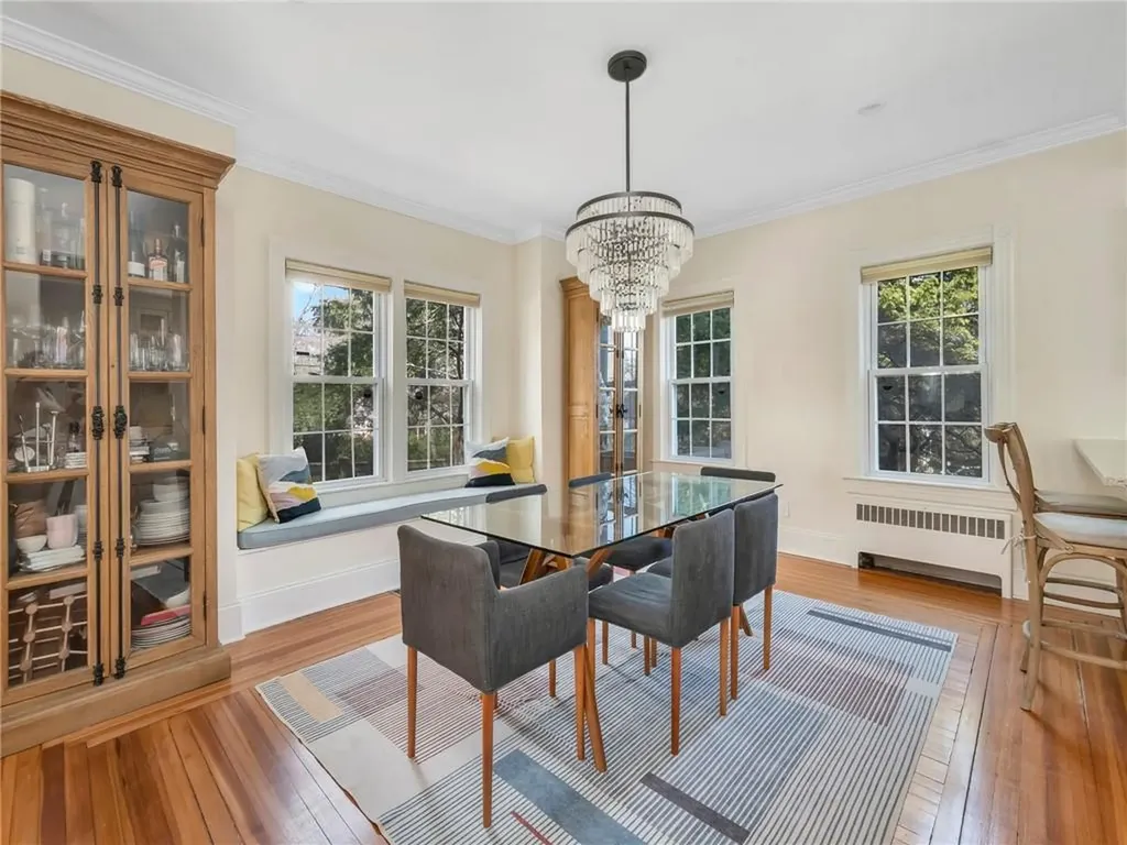 181 Arlington Avenue Providence RI 02906