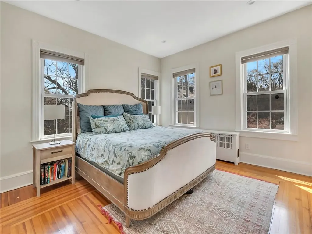 181 Arlington Avenue Providence RI 02906