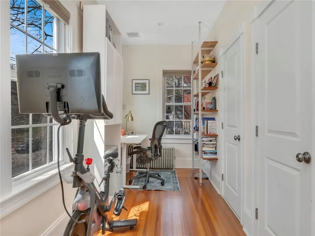 181 Arlington Avenue Providence RI 02906
