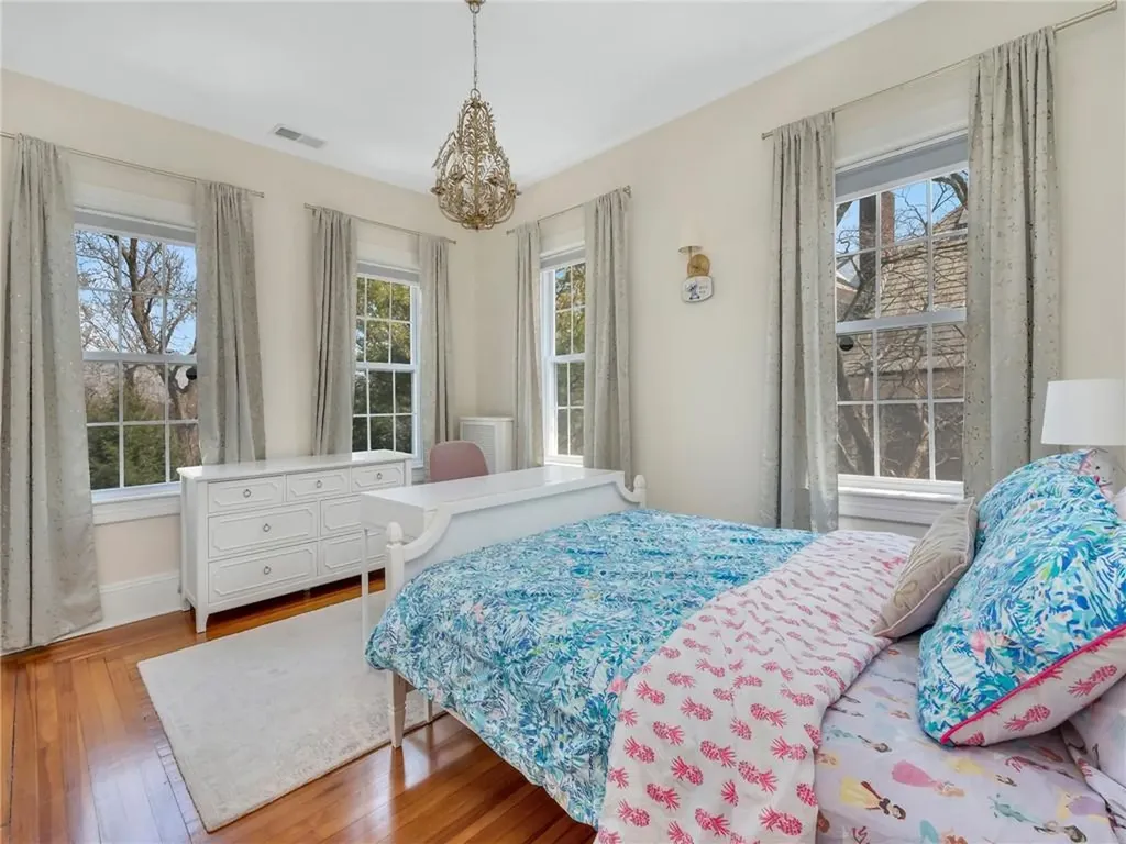 181 Arlington Avenue Providence RI 02906