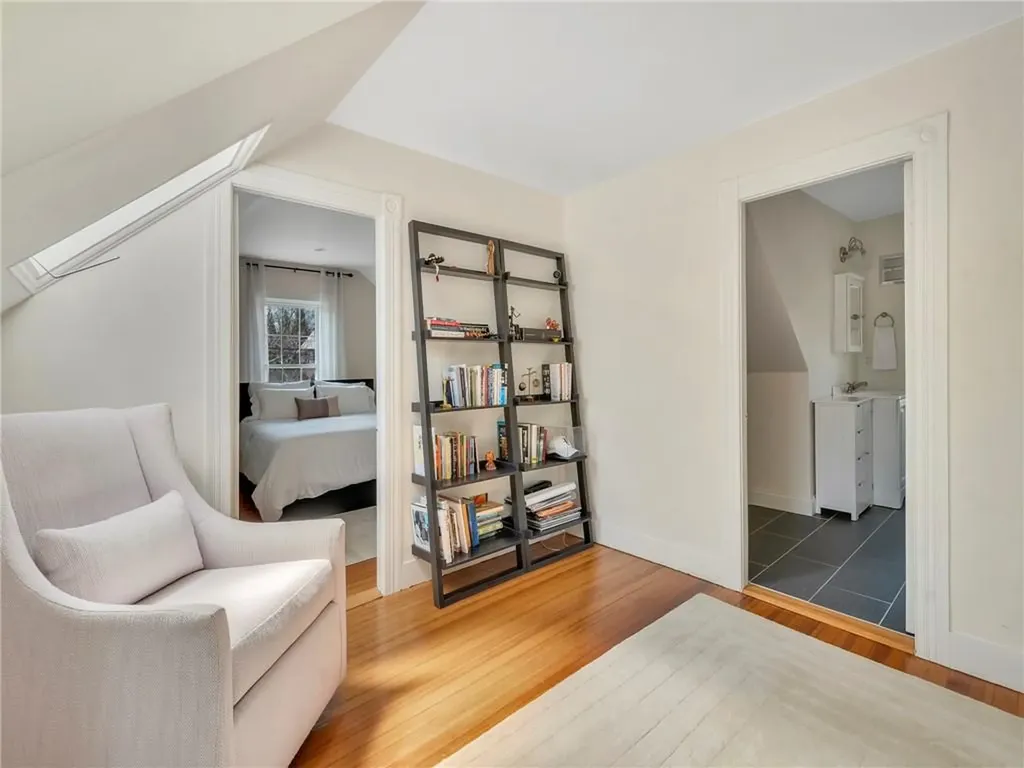 181 Arlington Avenue Providence RI 02906