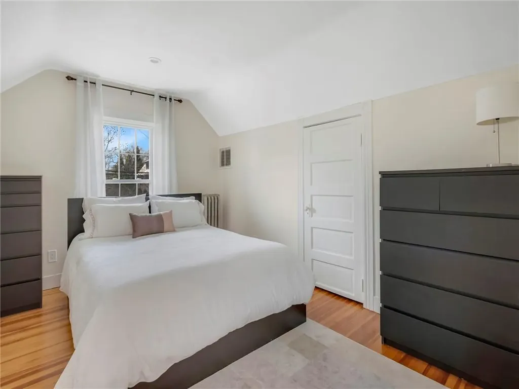 181 Arlington Avenue Providence RI 02906