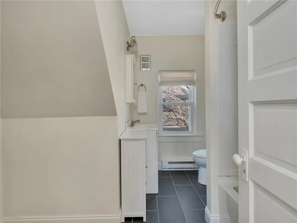 181 Arlington Avenue Providence RI 02906
