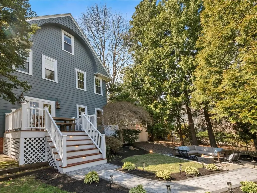 181 Arlington Avenue Providence RI 02906