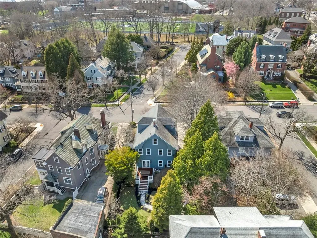 181 Arlington Avenue Providence RI 02906