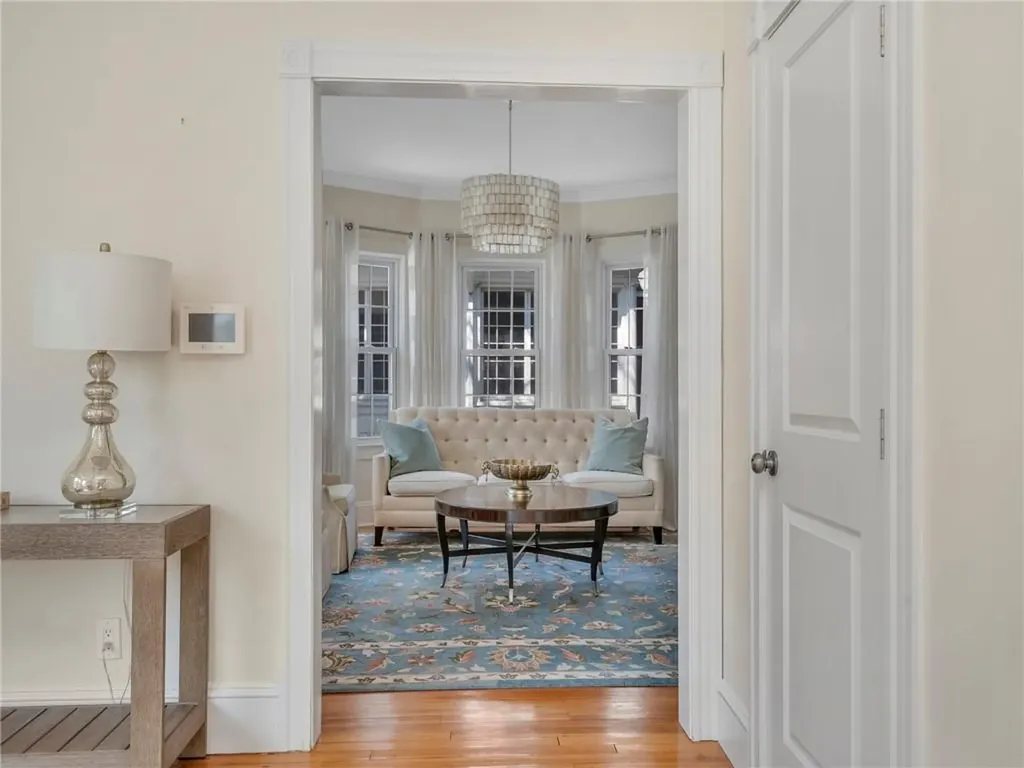 181 Arlington Avenue Providence RI 02906