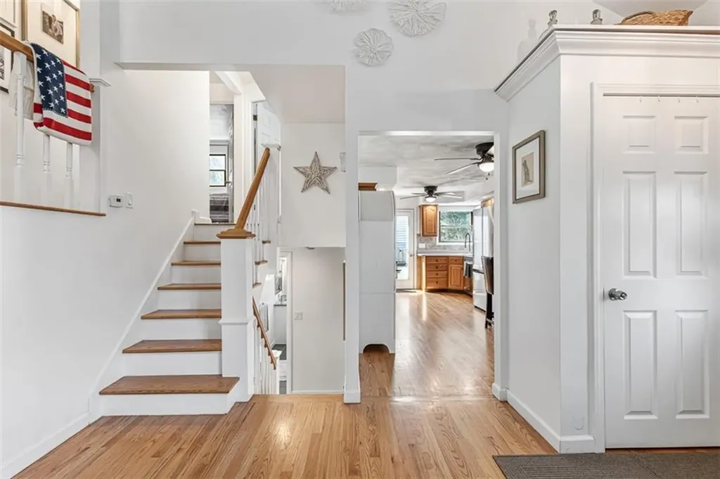 26 Manning Drive East Providence RI 02915
