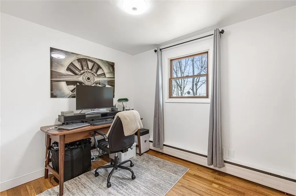 26 Manning Drive East Providence RI 02915