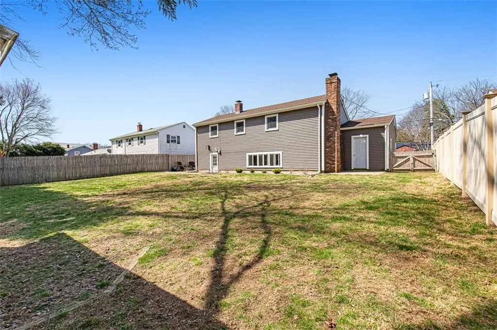 26 Manning Drive East Providence RI 02915