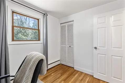 26 Manning Drive East Providence RI 02915