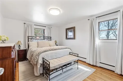 26 Manning Drive East Providence RI 02915