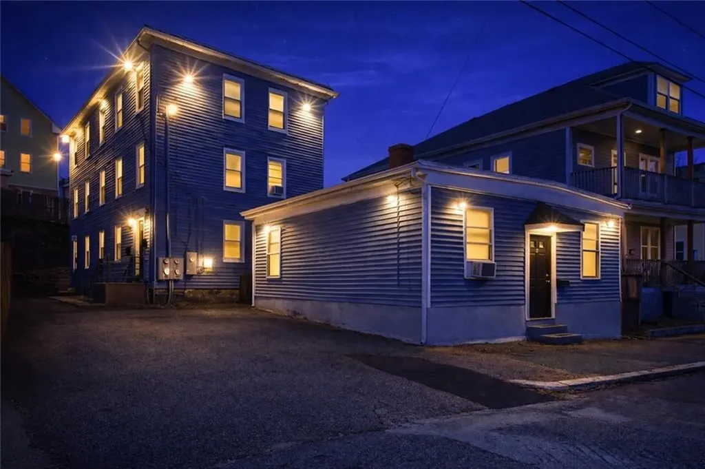 23 Whitehall Street Providence RI 02909