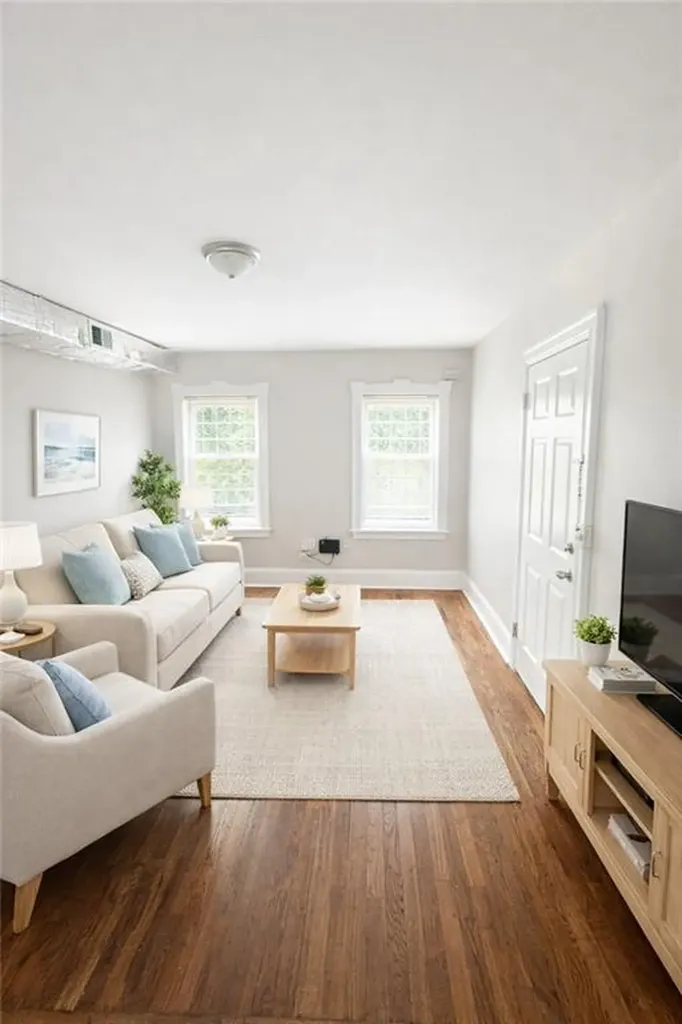 422 Pawtucket Avenue Pawtucket RI 02860