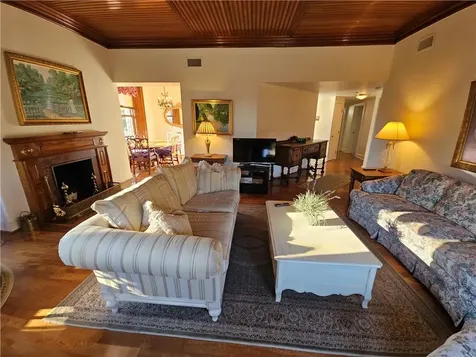 364 Bellevue Avenue Newport RI 02840
