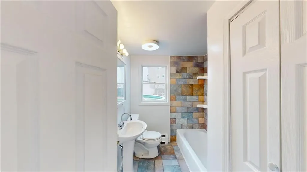 204 Vine Street Pawtucket RI 02861