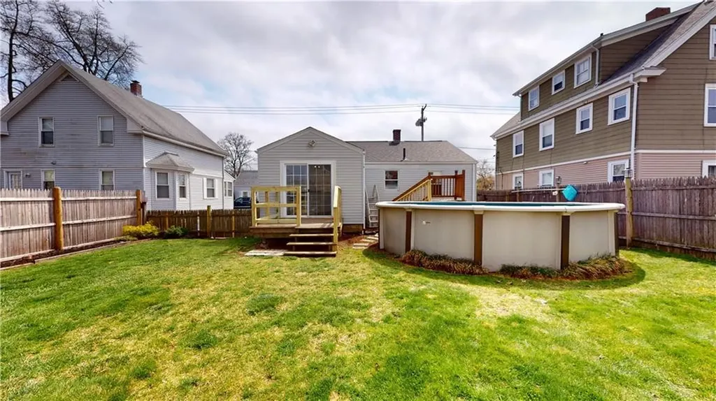 204 Vine Street Pawtucket RI 02861