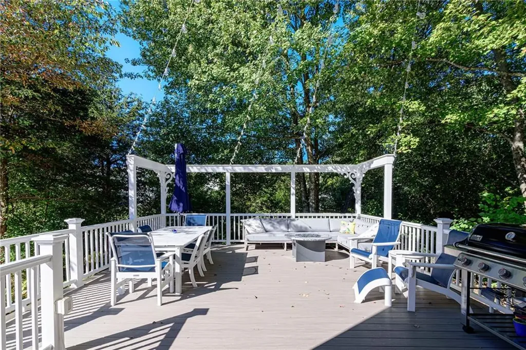 30 Clifford Drive Westerly RI 02891