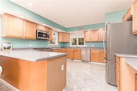 30 Clifford Drive Westerly RI 02891