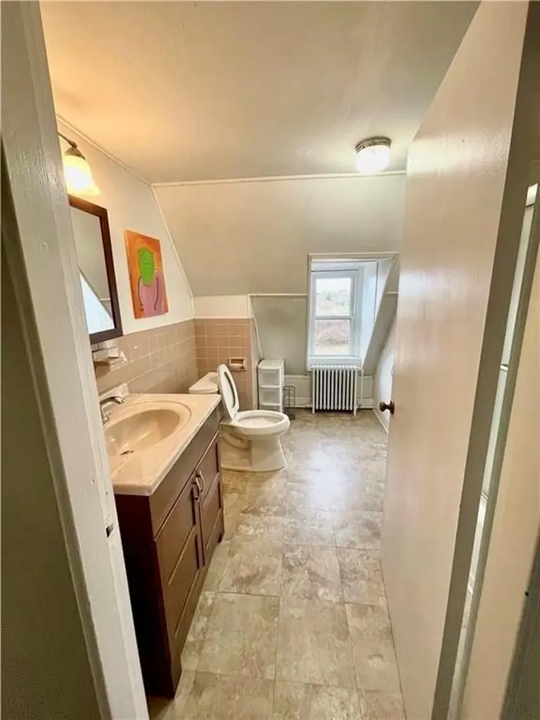 313 Berkeley Avenue Middletown RI 02842