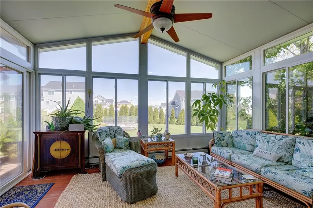 66 Mccorrie Lane Portsmouth RI 02871